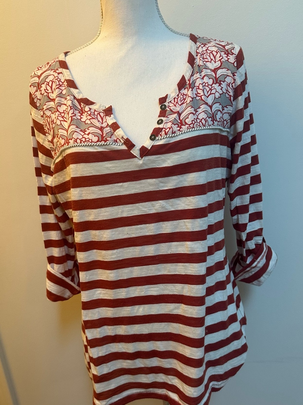 Anthropologie Postage Stanp Henley Tee in red/white stripe Xl EUC